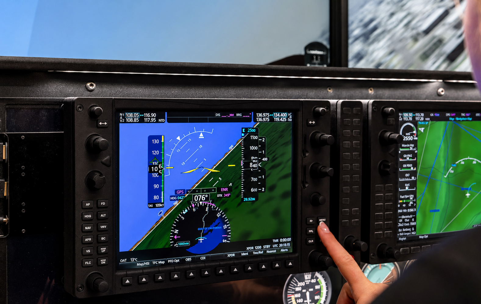 Redbird Enhanced G1000 Panel