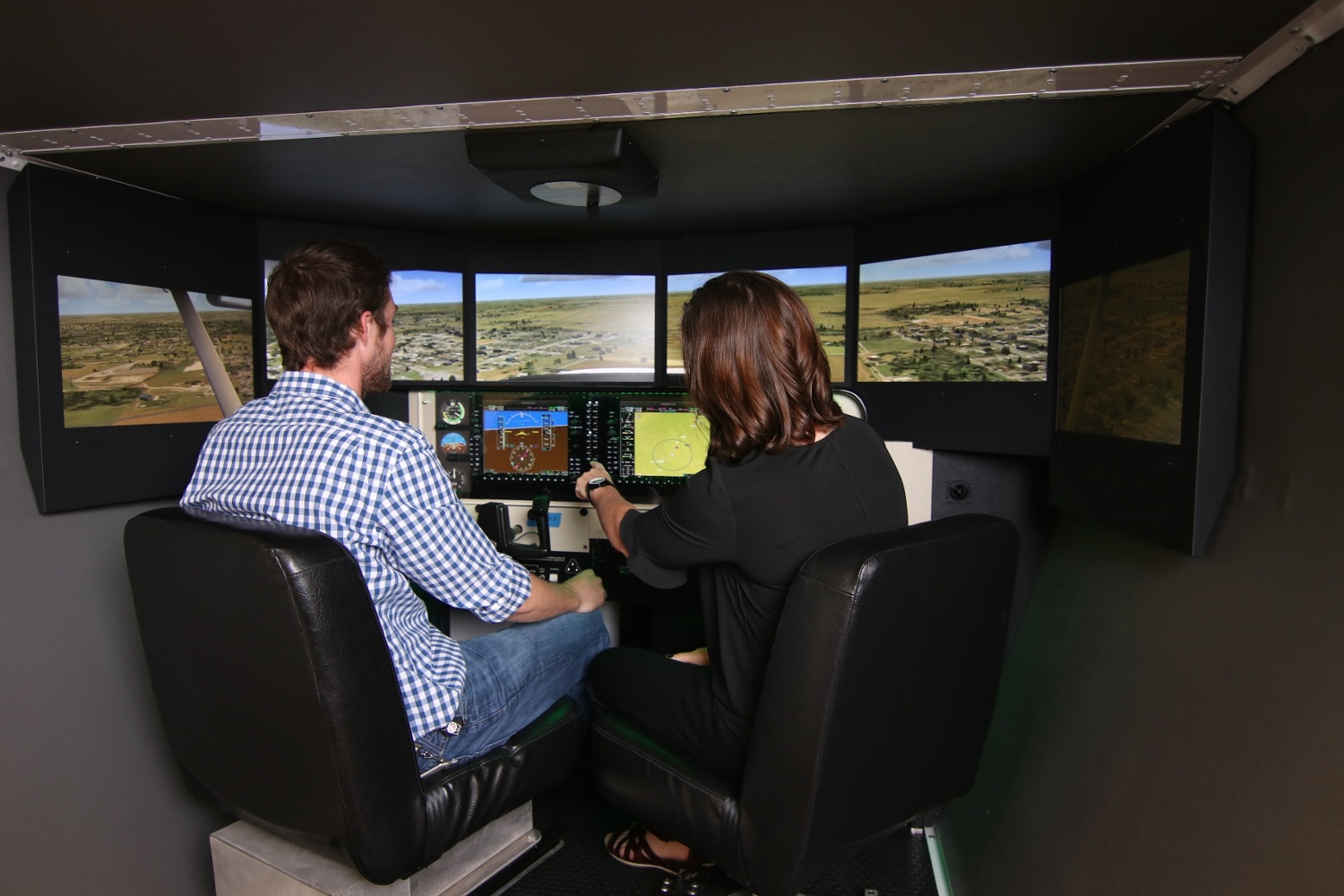 Flight Simulators in the Digital Literacy Lab