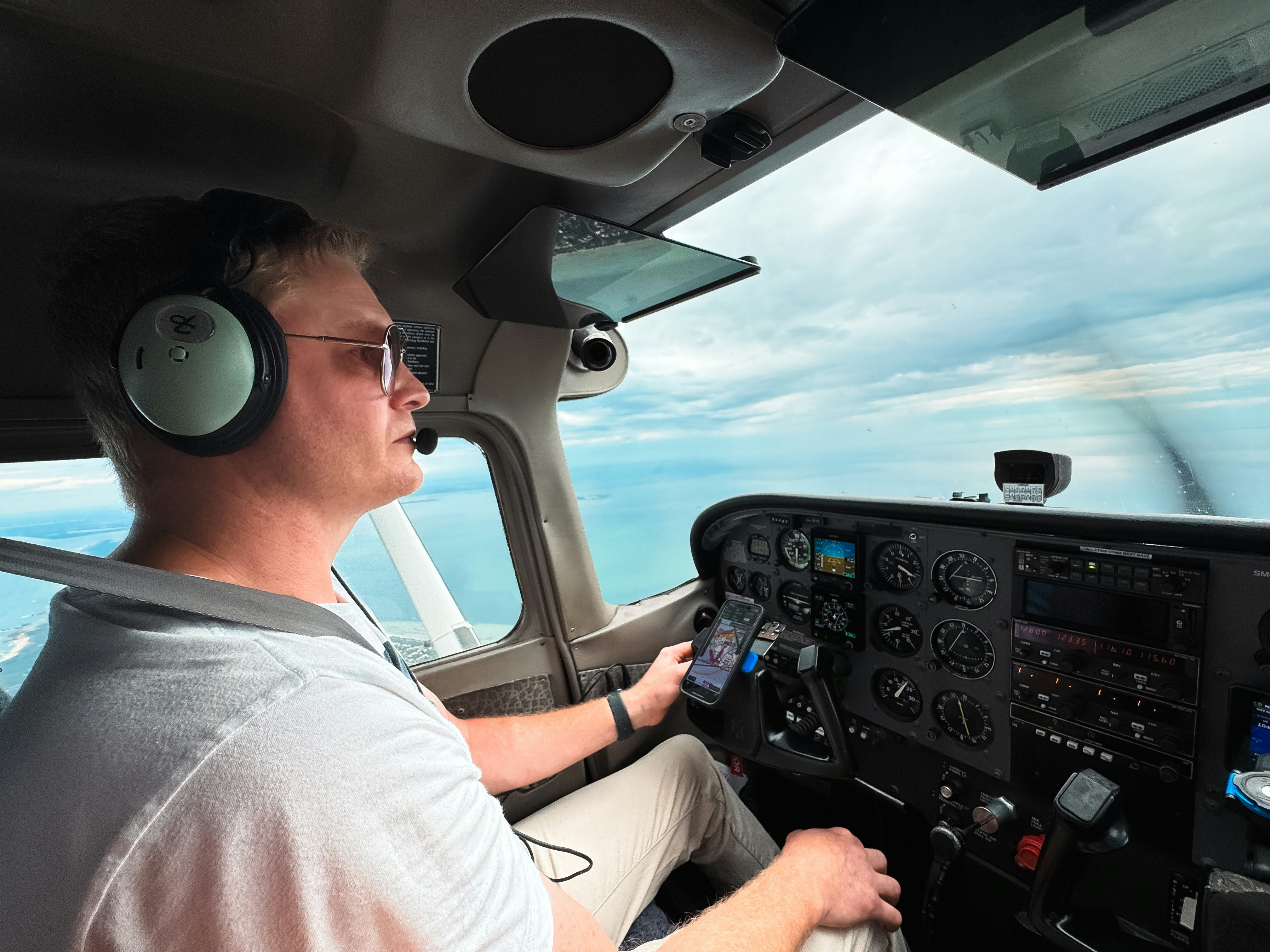 Pilot hand flying a GA airplane under VFR